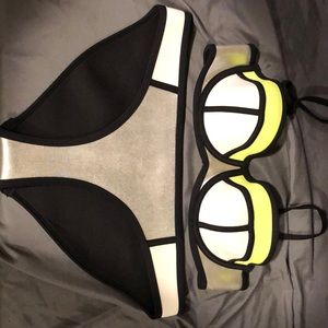 Triangl bikini silver/wt/yello. Top S bottom Med
